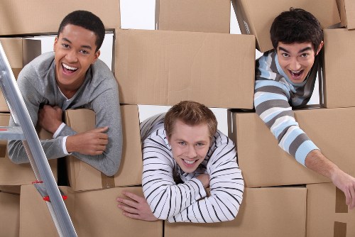 Careful loading and unloading assistance for Knightsbridge removals and deliveries