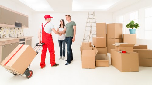 Knightsbridge moving van service for homes and offices