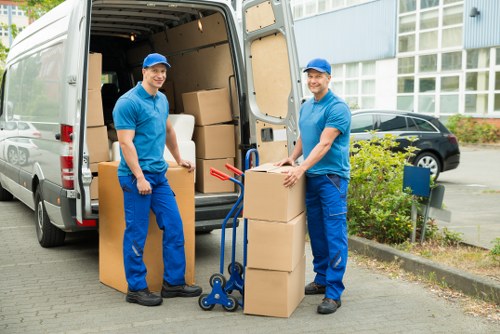 Flexible van service for home and office removals